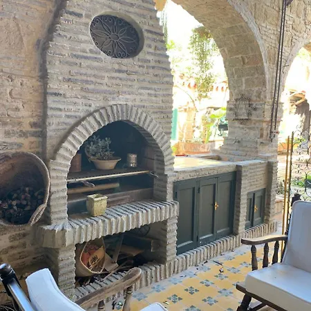Casa Palacio Jerezana Bed & Breakfast 3*